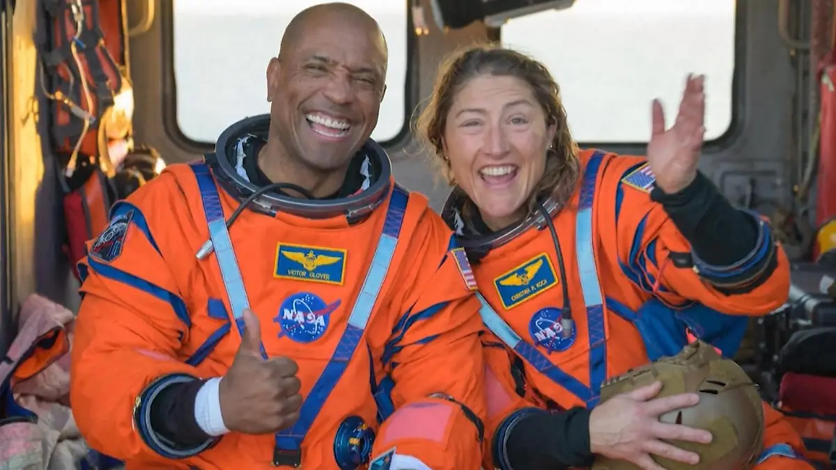 Astronauten von Mondmission zurückgekehrt! DAS sind die ersten Bilder Artemis 2 erfolgreich