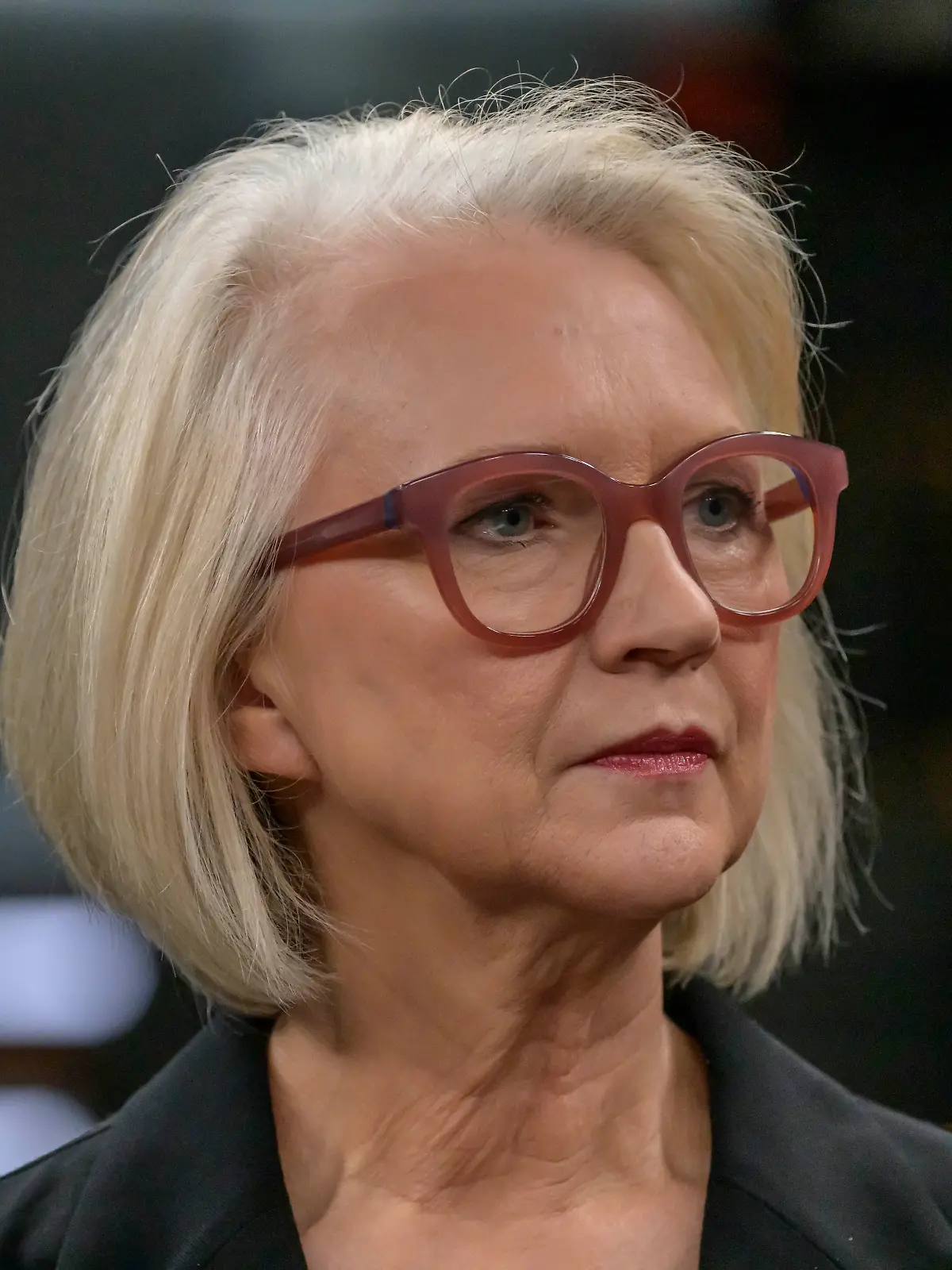 In the picture, from left: Monika Schnitzer, economist and chairwoman of the German Council of Economic Experts (Sachverständigenrat zur Beurteilung der gesamtwirtschaftlichen Entwicklung), GER, Berlin, studio, guest on Caren Miosga's political talk show, TV, format, with presenter, Das Erste, from Adlershof  at Studio 20, topic: After the pension dispute  can the government achieve an economic upturn, Mr. Söder? Job cuts, migration, wave of bankruptcies, December 7, 2025