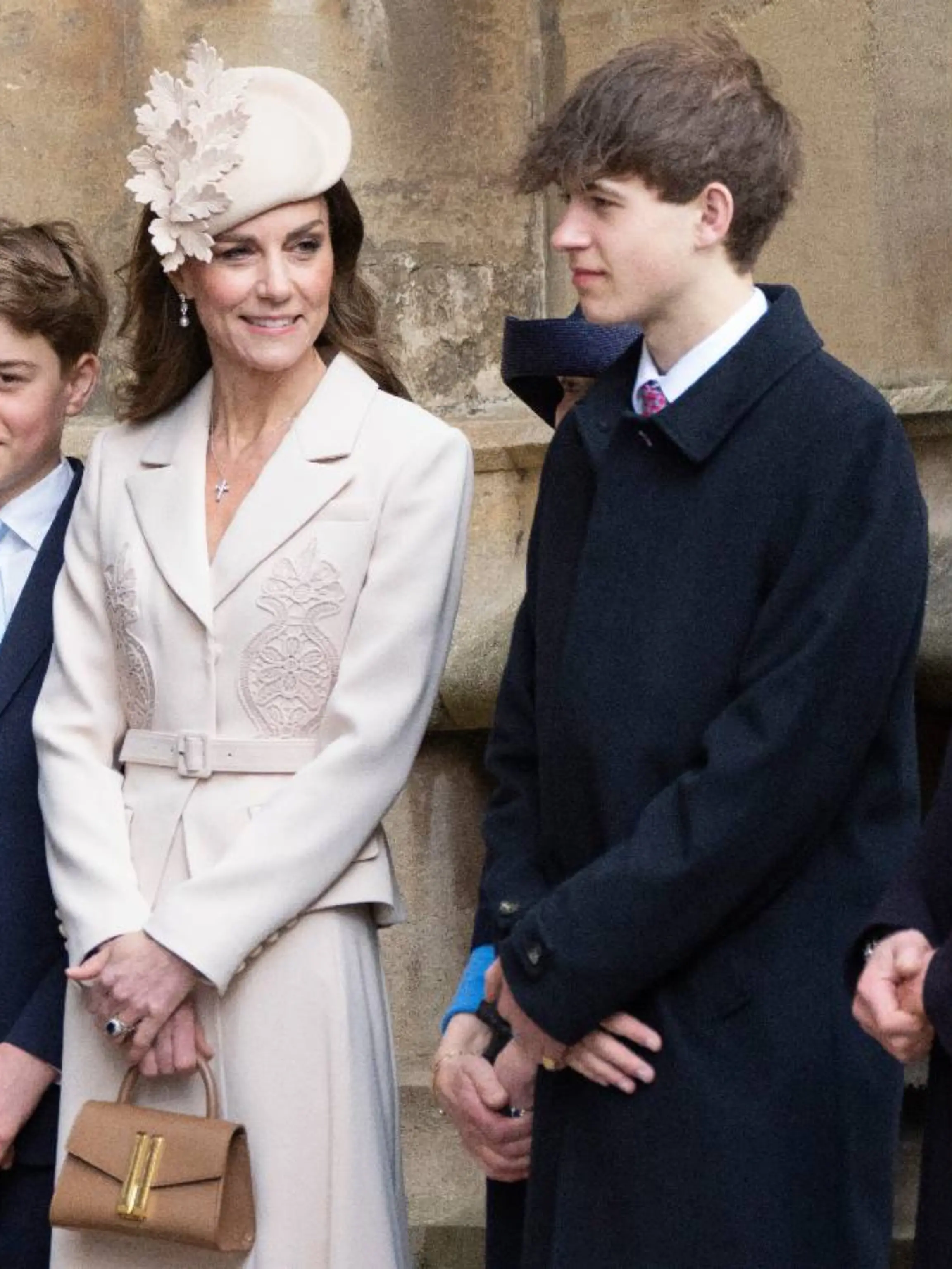 Prinzessin Kate mit dem jüngsten Enkel von Queen Elizabeth, James Mountbatten-Windsor.