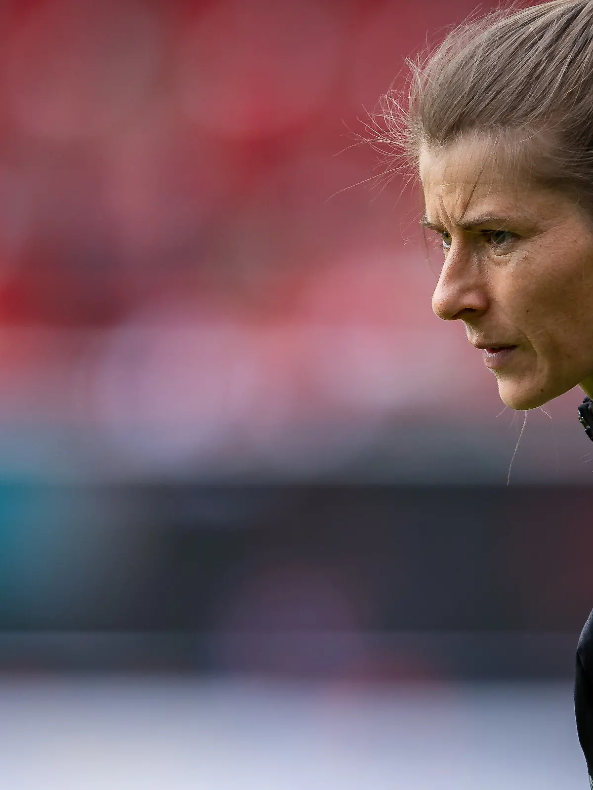 Berlin, Germany. 13th, April 2025. Assistant coach Marie-Louise Eta of Union Berlin seen during the 2. Frauen-Bundesliga match between Union Berlin and Ingolstadt at the Stadion An der Alten Försterei in Berlin.