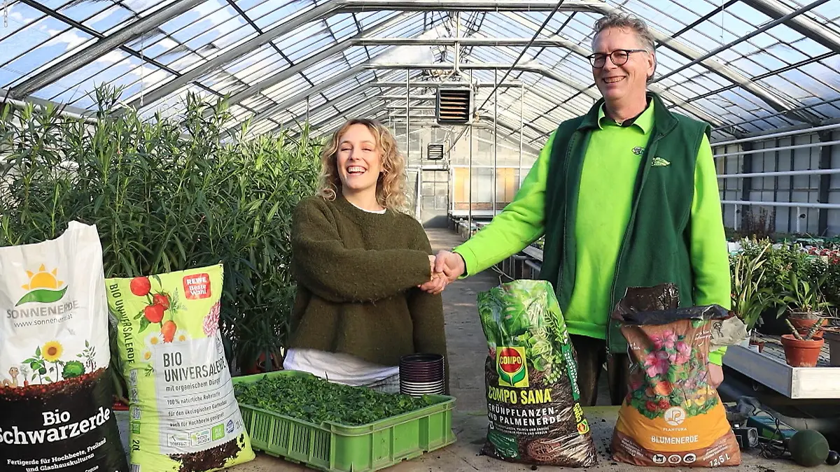 Mit welcher Blumenerde grünt's am besten? Fünf Produkte im Test