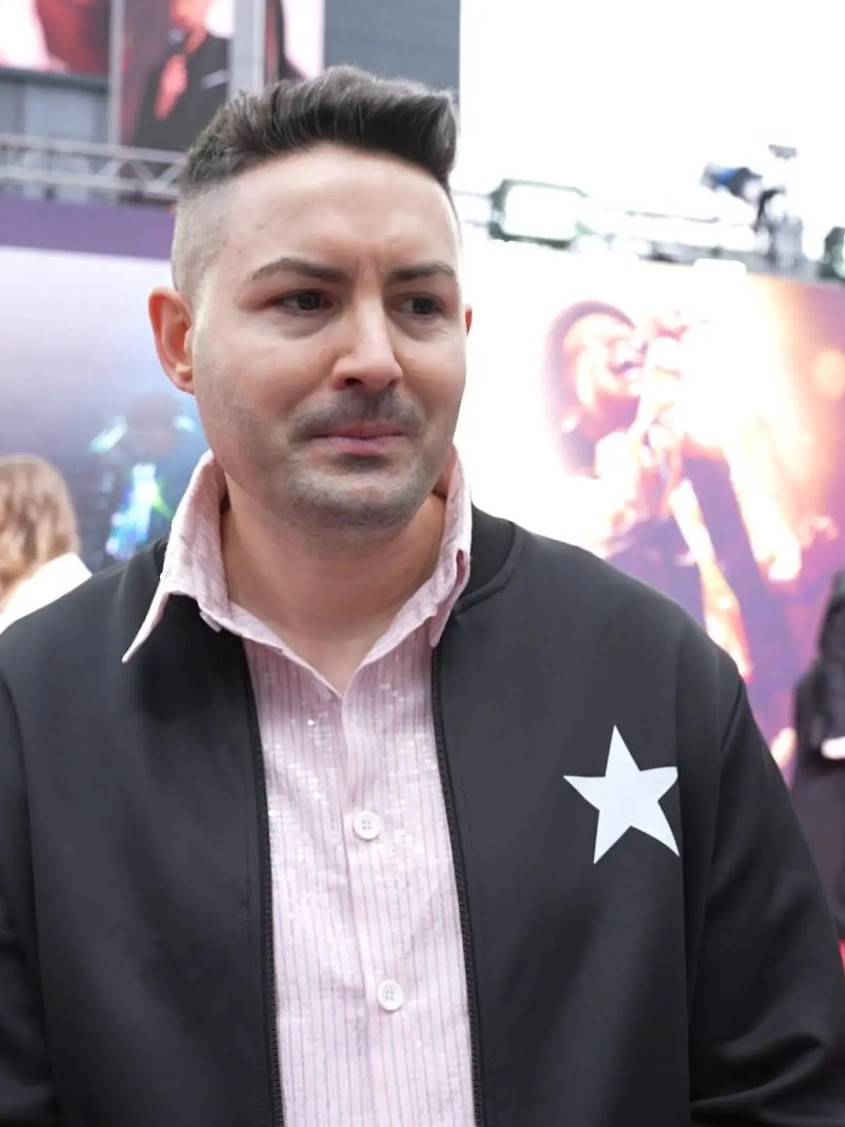 Bild zu: "Als die Jackson-Familie kommt, wird Menderes ganz nervös!"