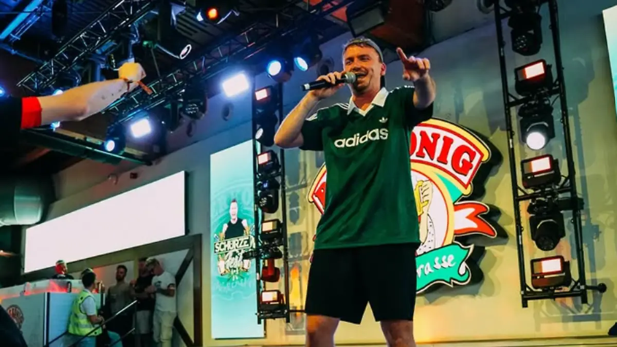 Breitner tritt in dieser Saison im Bierkönig auf. 