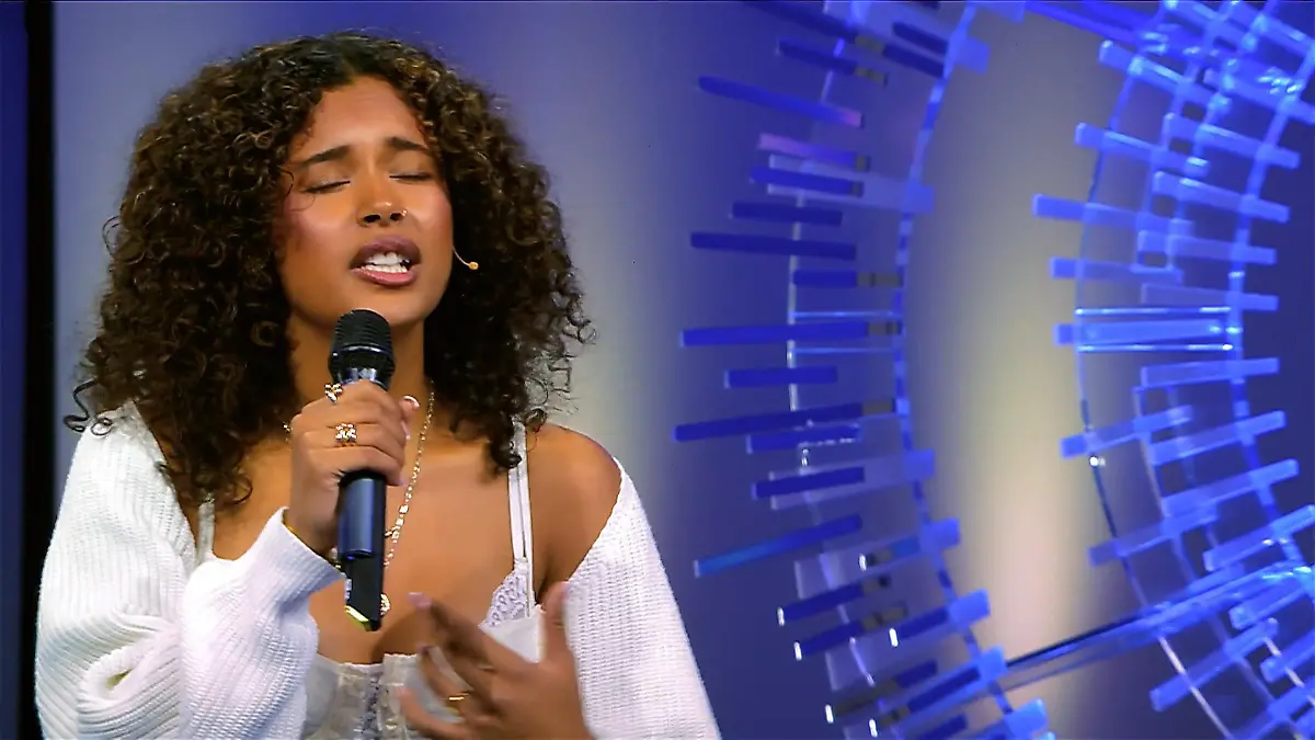 Nach dem Schlaganfall will sie die Jury jetzt mit ihrer Stimme berühren Noemi gibt nicht auf