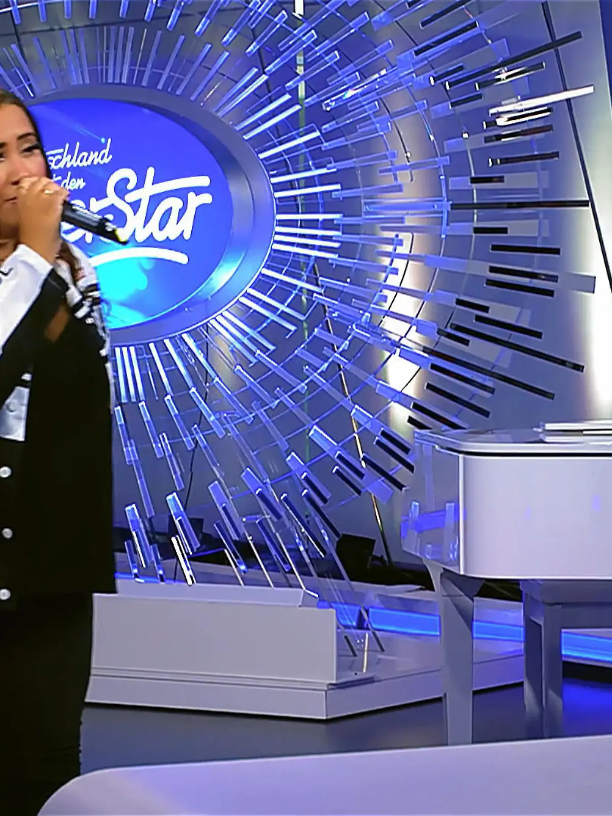 Bild zu: "Pop, Soul, R’n’B – trifft sie mit ihrer Stimme heute voll ins Schwarze?"