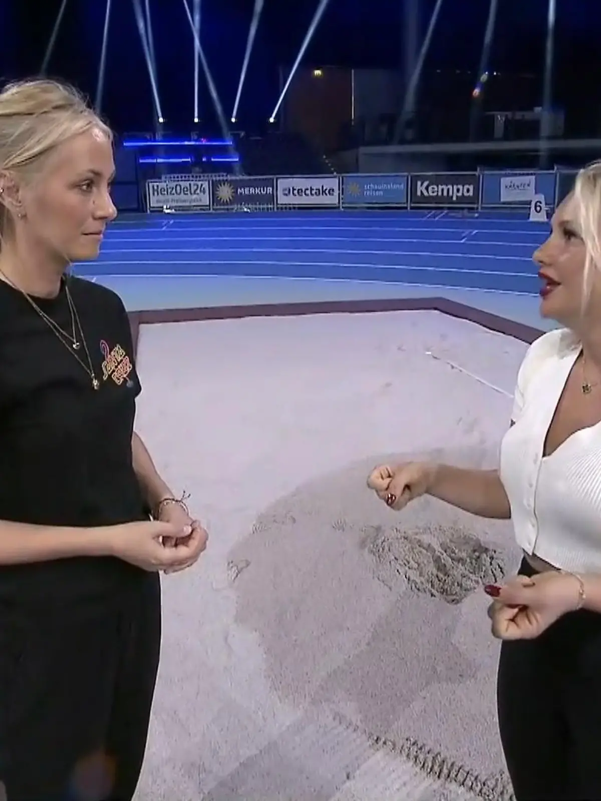 Bild zu: "Evelyn Burdecki: "Meine Eltern sind immer noch im Schock!""