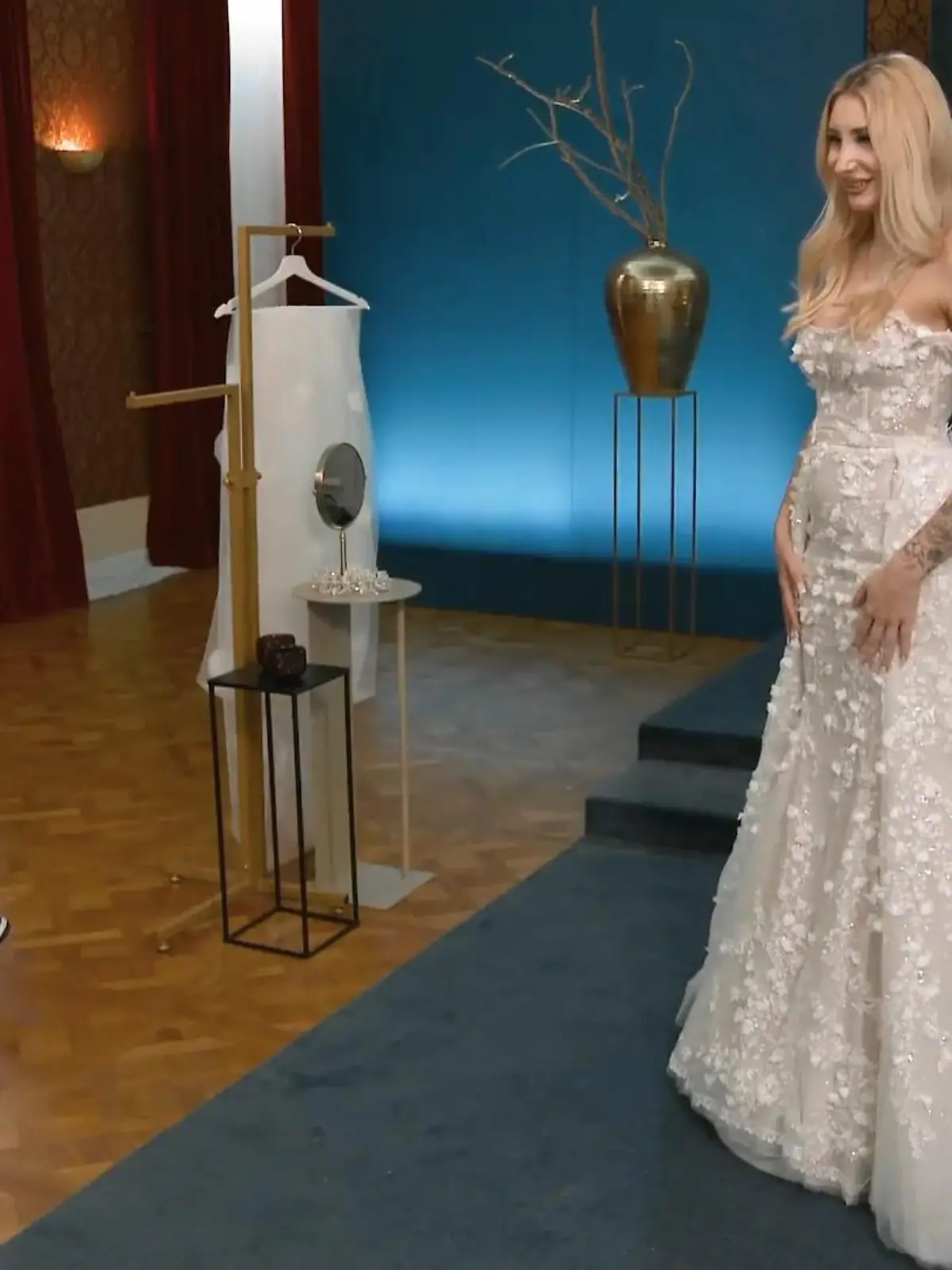 Bild zu: "Welches Kleid kriegt das „Ja“?"