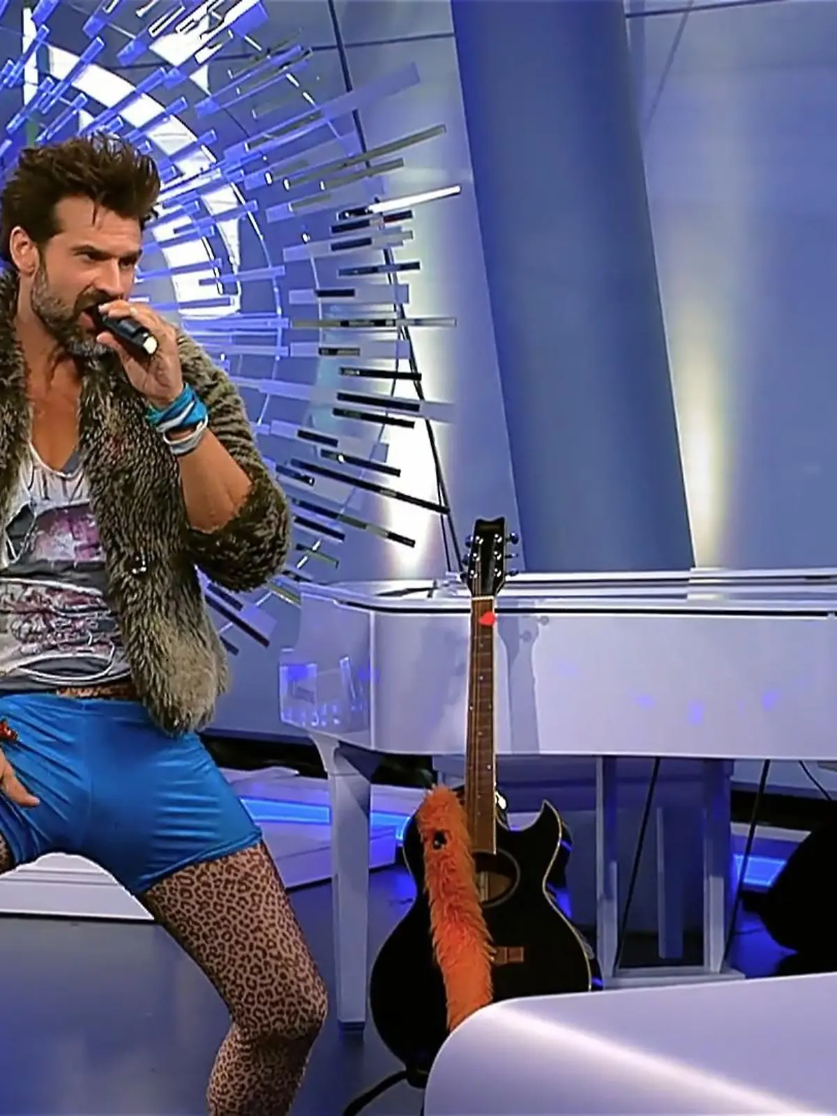 Bild zu: "Lutz will die Jury im Sturm erobern"