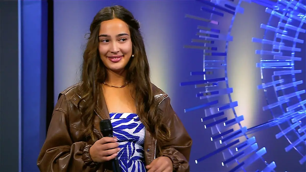 Kann Sarah mit Sabrina-Carpenter-Cover die Jury verzaubern? „Please, Please, Please“