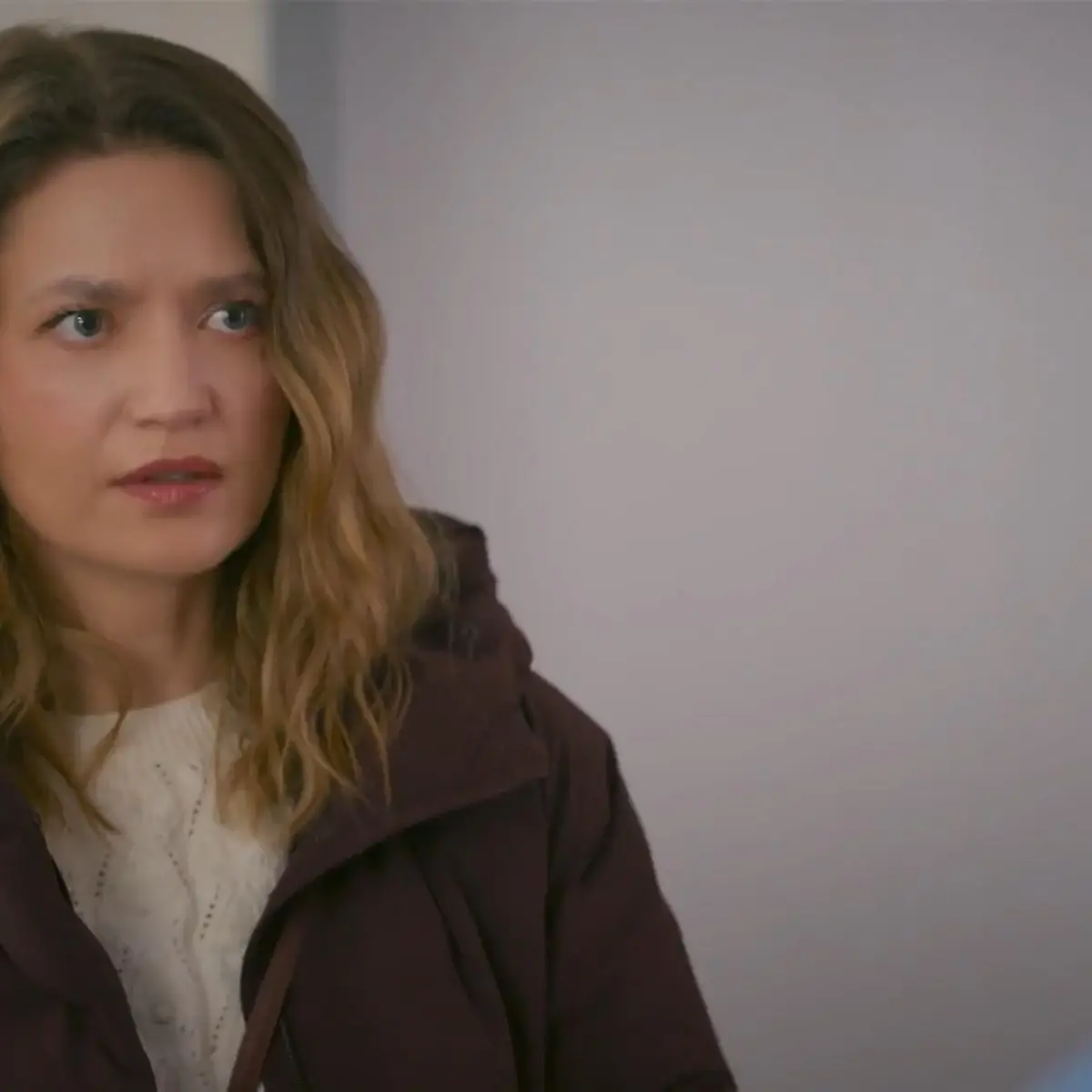AWZ-Folge vom 20.04.26 auf RTL+: Nathalie bittet ihre Kollegin um einen  Gefallen