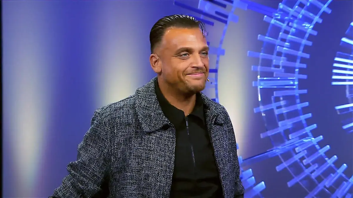 Menowin Fröhlich singt plötzlich selbst vor der Jury DSDS-Überraschung