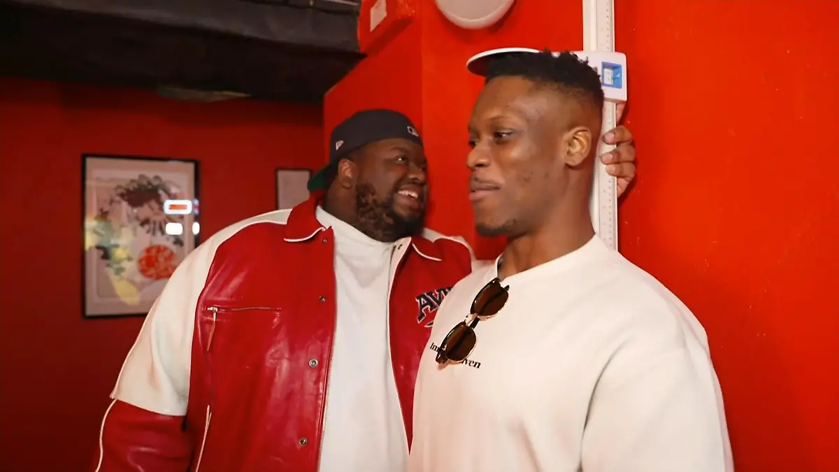 Der Club der großen Kerle Club in London lässt Männer nur über 1,83m rein