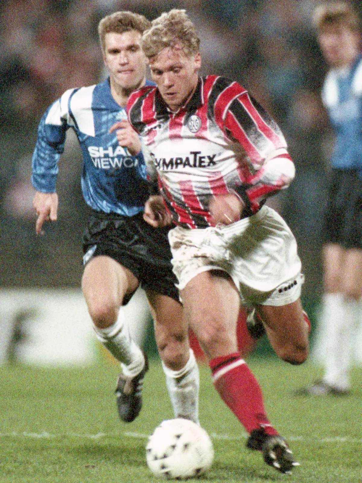 firo : 31.03.1994 Fuv_ball: Fussball: Archivfotos 1.Bundesliga. 28.Spieltag Saison 1993/94 SG Wattenscheid -HSV , Hamburg , Hamburger SV 3:0 Roger Prinzen , Wattenscheid