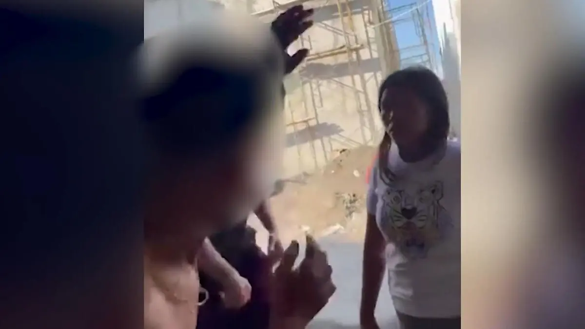 Brutale Ohrfeige! Mann tickt komplett aus – weil Nachbarin DAS macht Tourist schlägt auf Bali zu