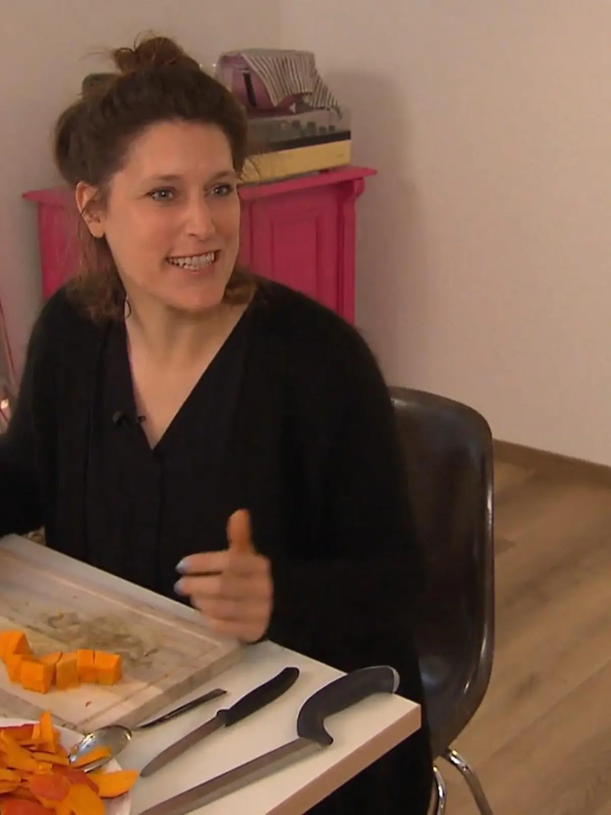 Bild zu: "Angelika ist Hannes' große Dinner-Stütze"