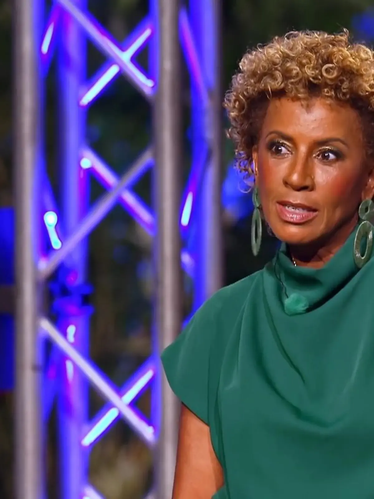 Bild zu: "Damit rechnete niemand! Diese Allstars müssen die Sala verlassen"