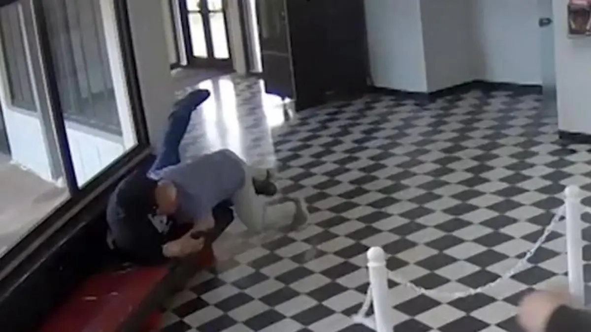 Direktor wirft sich vor Attentäter! Lehrer rettet Schüler – und wird selbst angeschossen Amoklauf an High School in Oklahoma