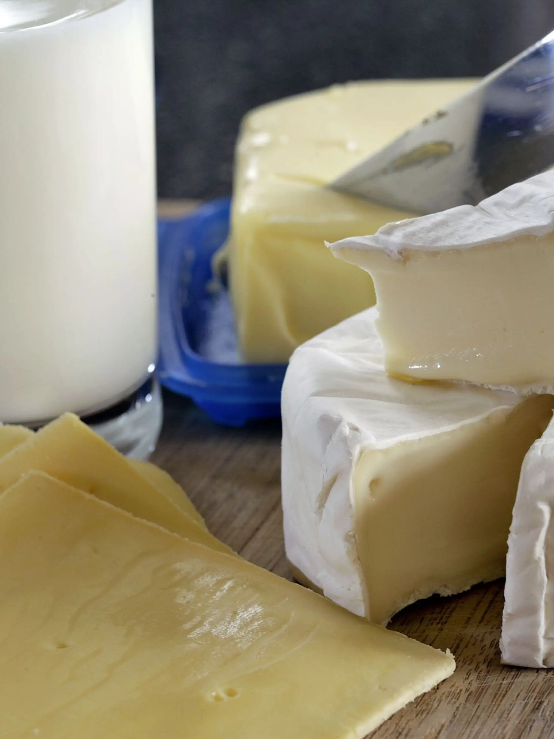 Bild zu: "Junge isst Rohmilchkäse – und stirbt nach neun Jahren im Koma "