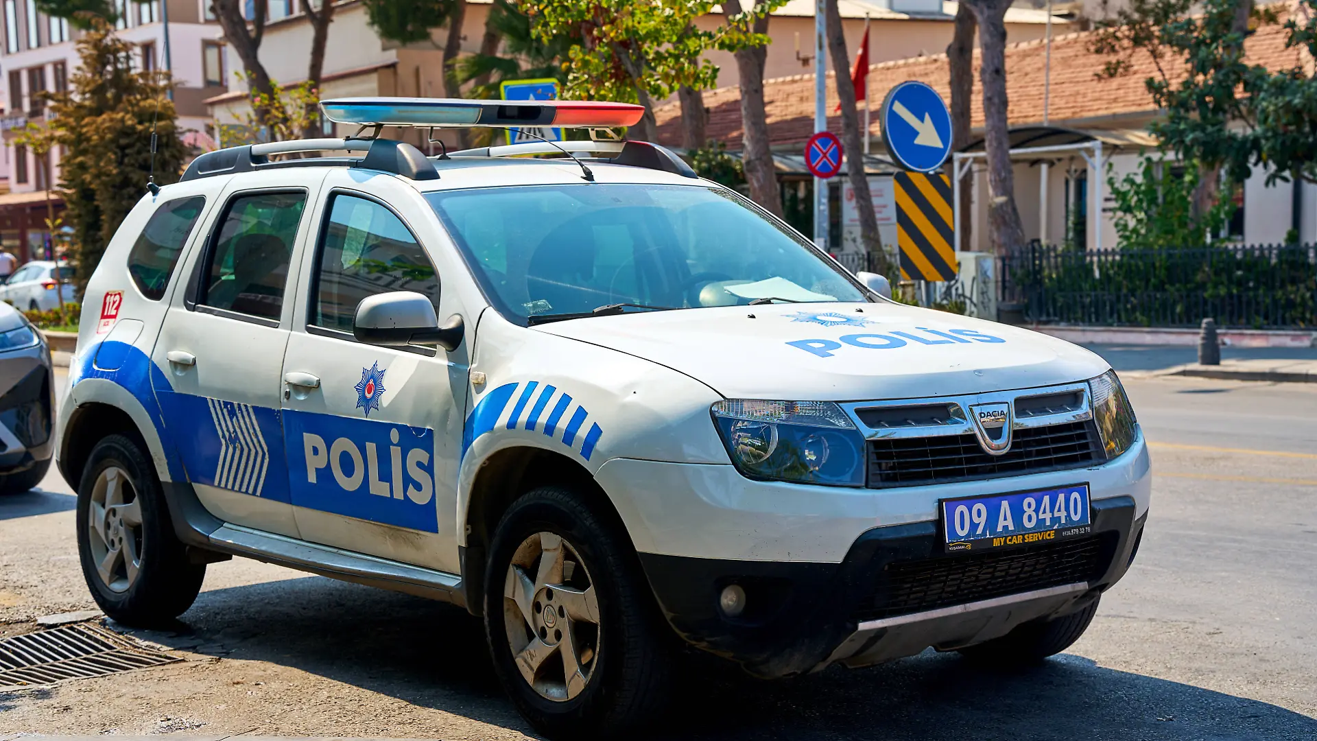 Kusadasi, Turkey - September 1, 2024: A Turkish police patrol car Polis in Kusadasi, Turkey *** Ein türkischer Polizei-Streifenwagen Polis in Kusadasi in der Türkei