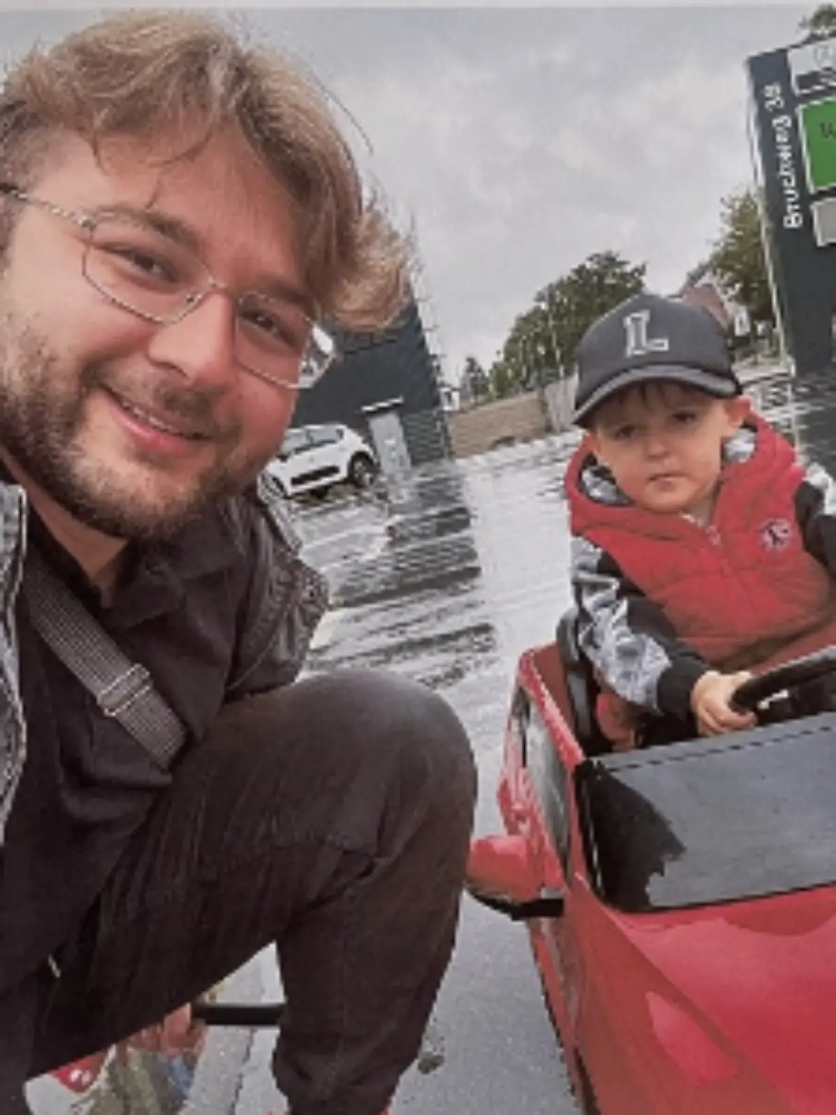 Bild zu: "Junge (3) aus Lemgo vermisst – seit Dienstag fehlt von ihm jede Spur"