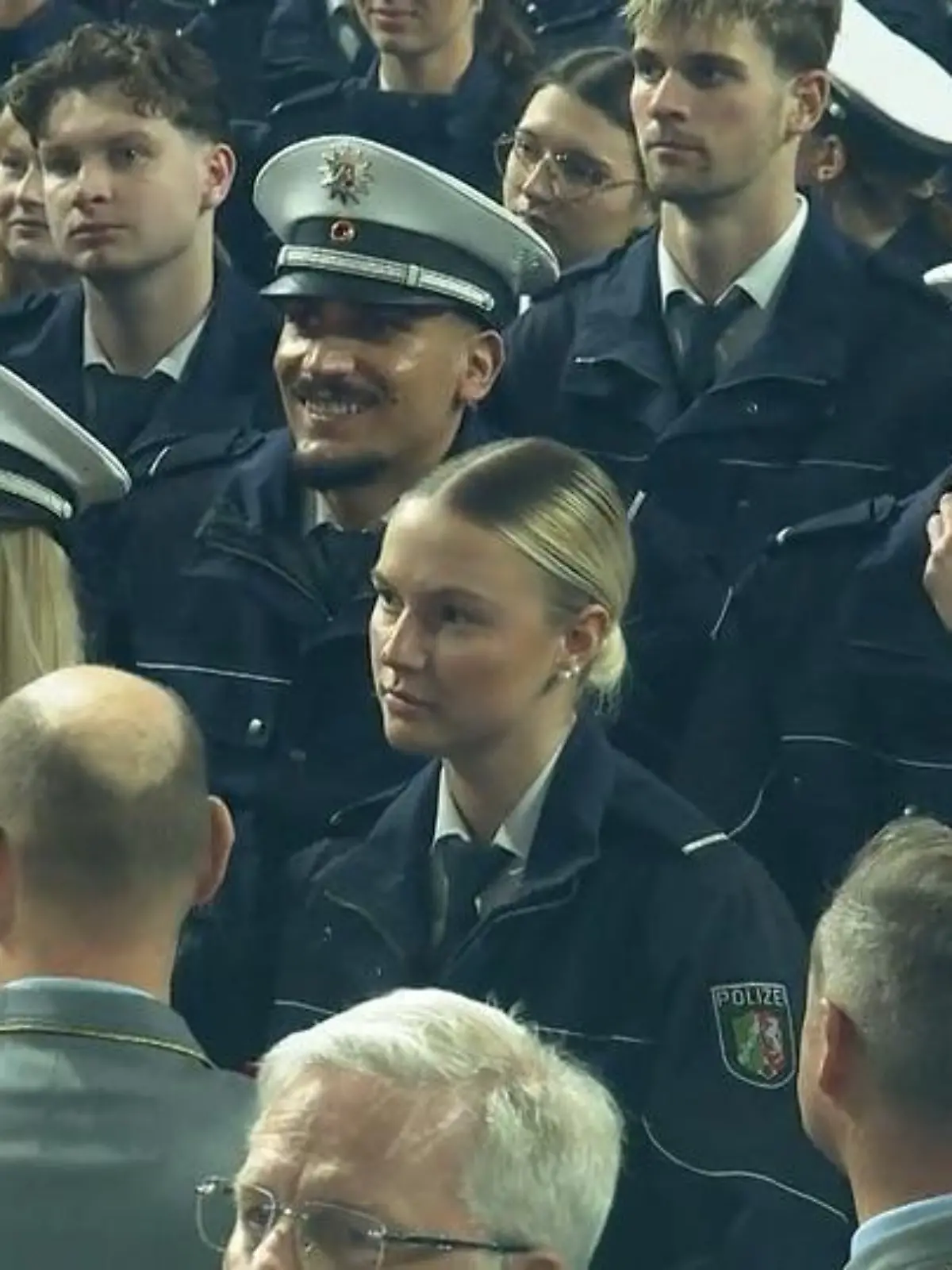 Bild zu: "Vereidigungsfeier für Polizeianwärter"