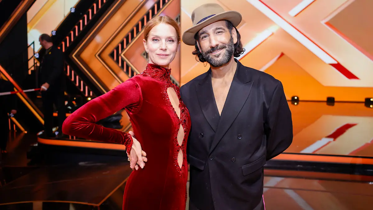 Schauspielerin Esther Schweins tanzte mit Profitänzer Massimo Sinató.