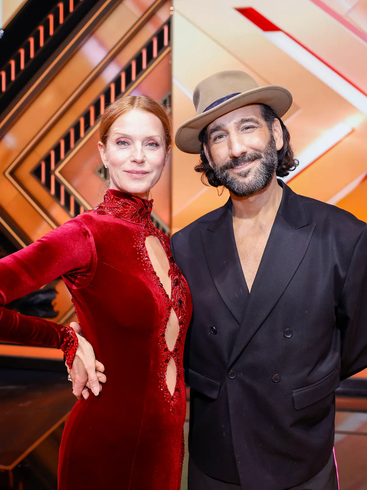 Schauspielerin Esther Schweins tanzte mit Profitänzer Massimo Sinató.