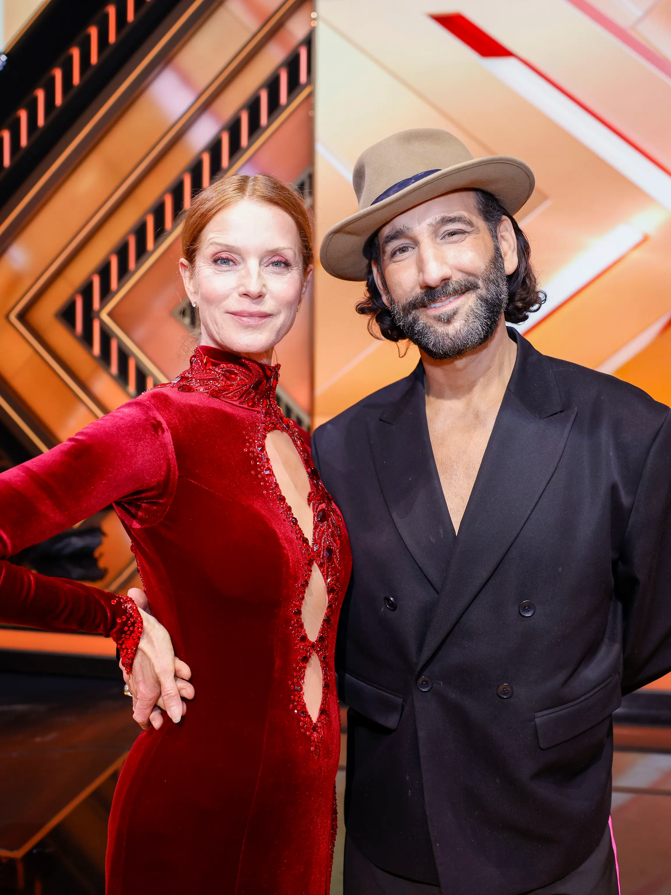 Schauspielerin Esther Schweins tanzte mit Profitänzer Massimo Sinató.