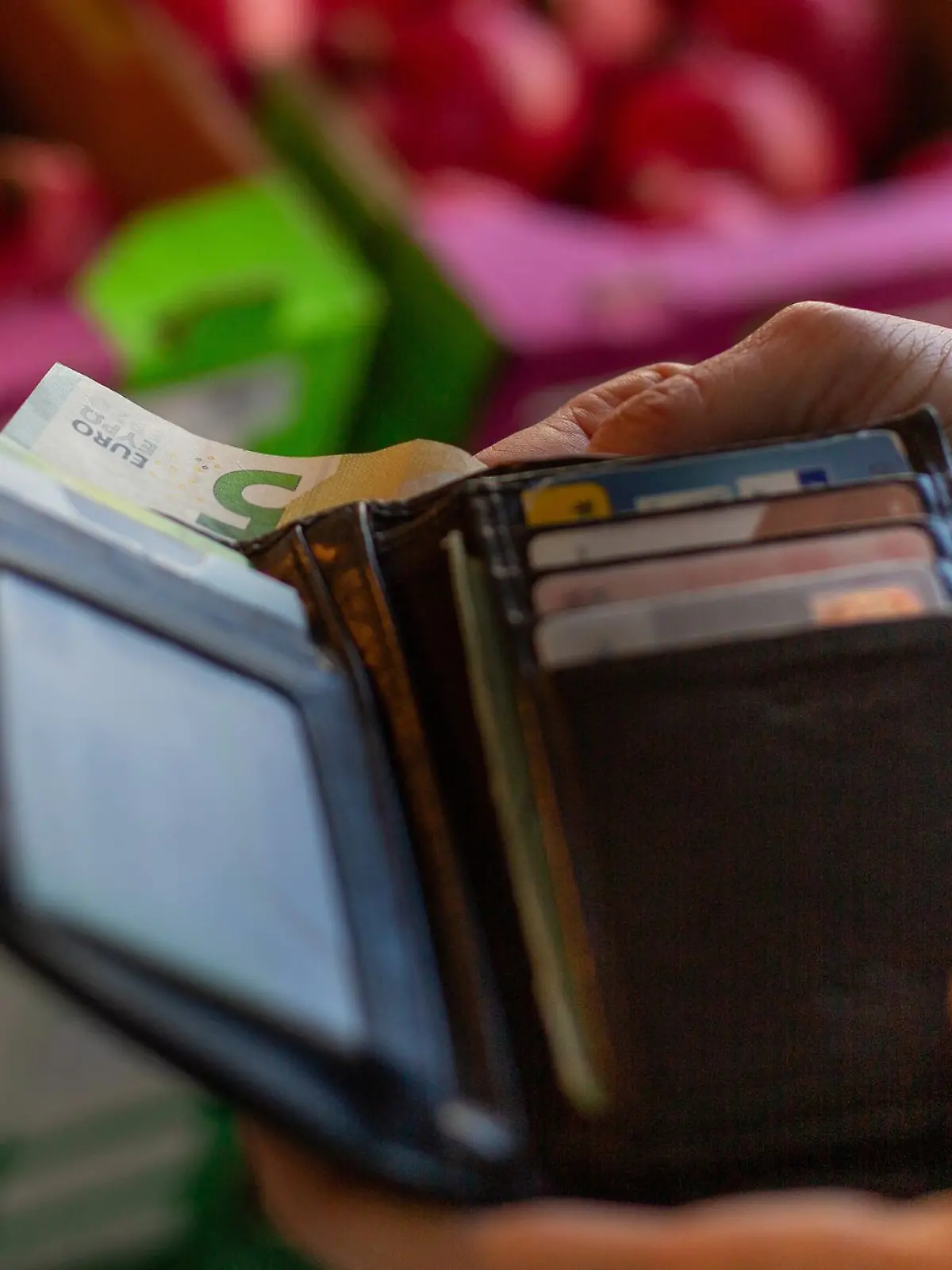 Steigende Kosten: Viele Menschen in Deutschland machen sich Sorgen um ihre finanzielle Situation.