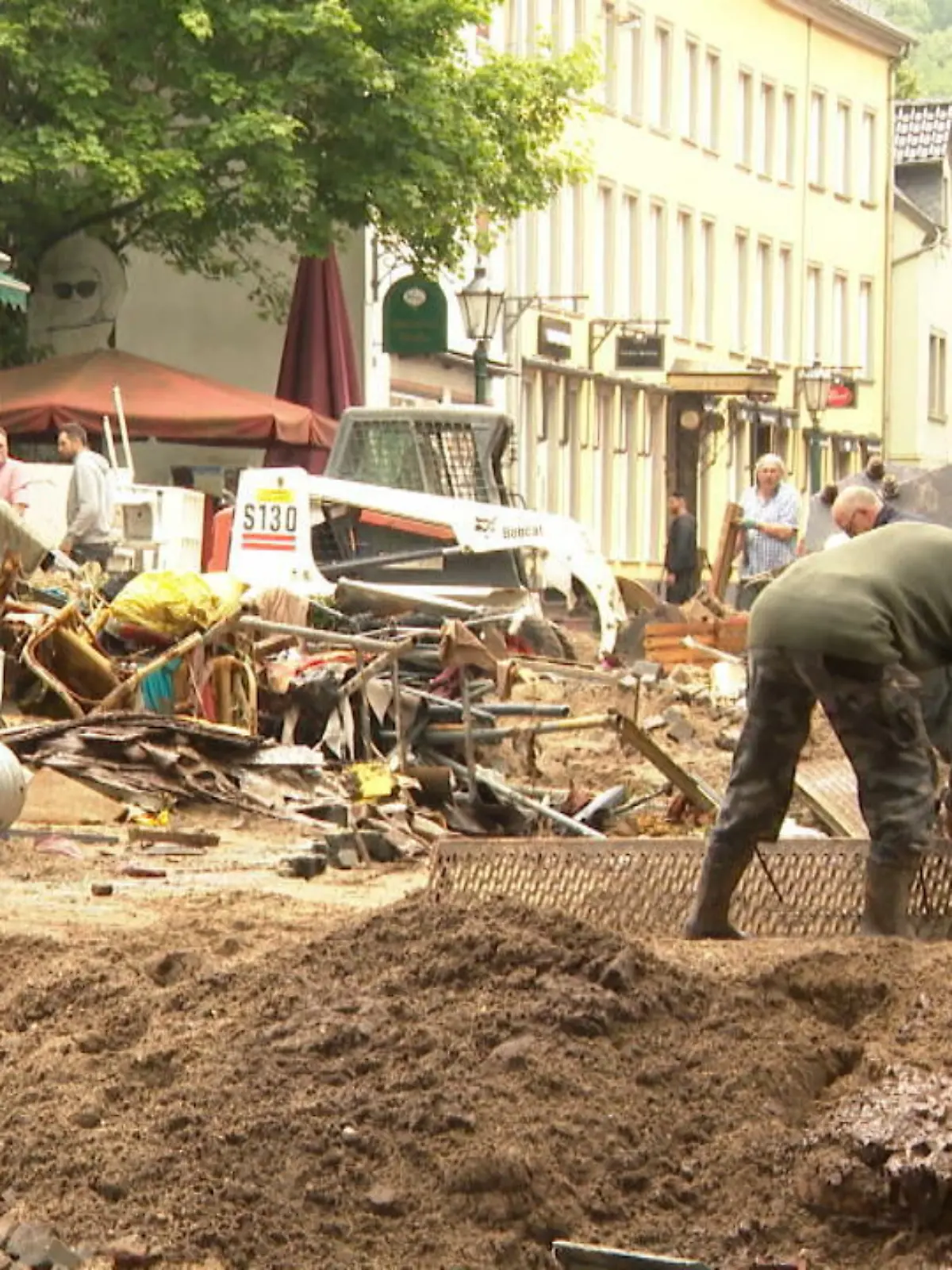 Bild zu: "Wasser zerstört Bad Münstereifel"