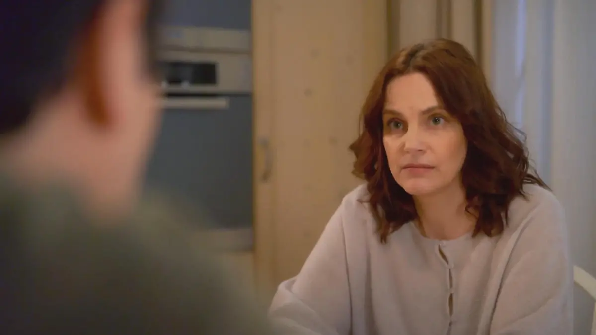 Anna versucht, ihre Familie von einem krassen Plan zu überzeugen „Unter uns“-Folge vom 27.04.26 auf RTL+