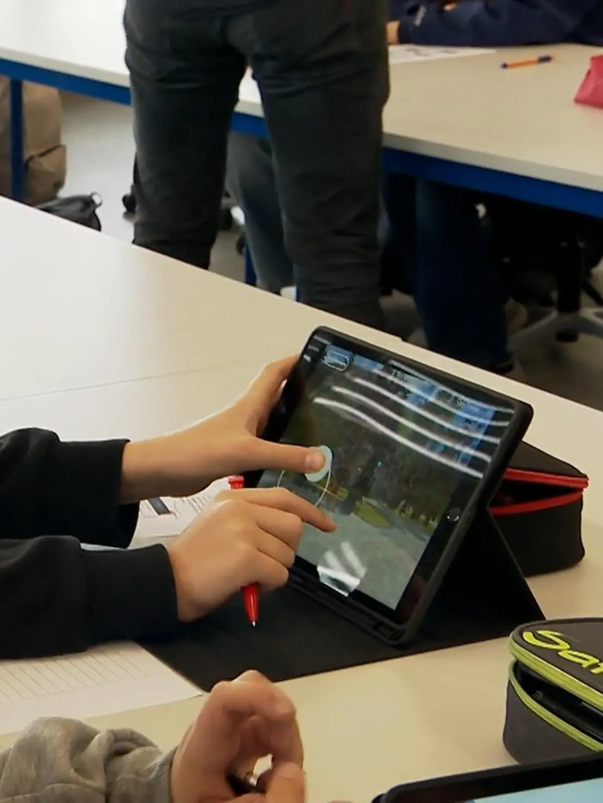 Bild zu: "MINT-App für Schüler"