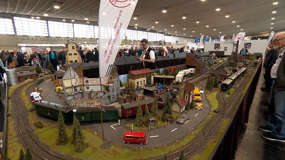 Modellbaumesse in Dortmund Verein aus Wuppertal ist dabei