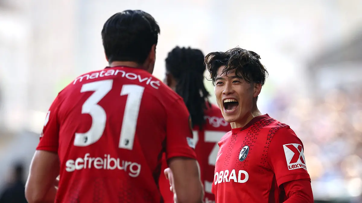 Jubeln Igor Matanovic (links) und Yuito Suzuki (rechts) wieder? RTL überträgt das Europa-League-Halbfinale Sporting Braga gegen SC Freiburg LIVE in TV und Stream