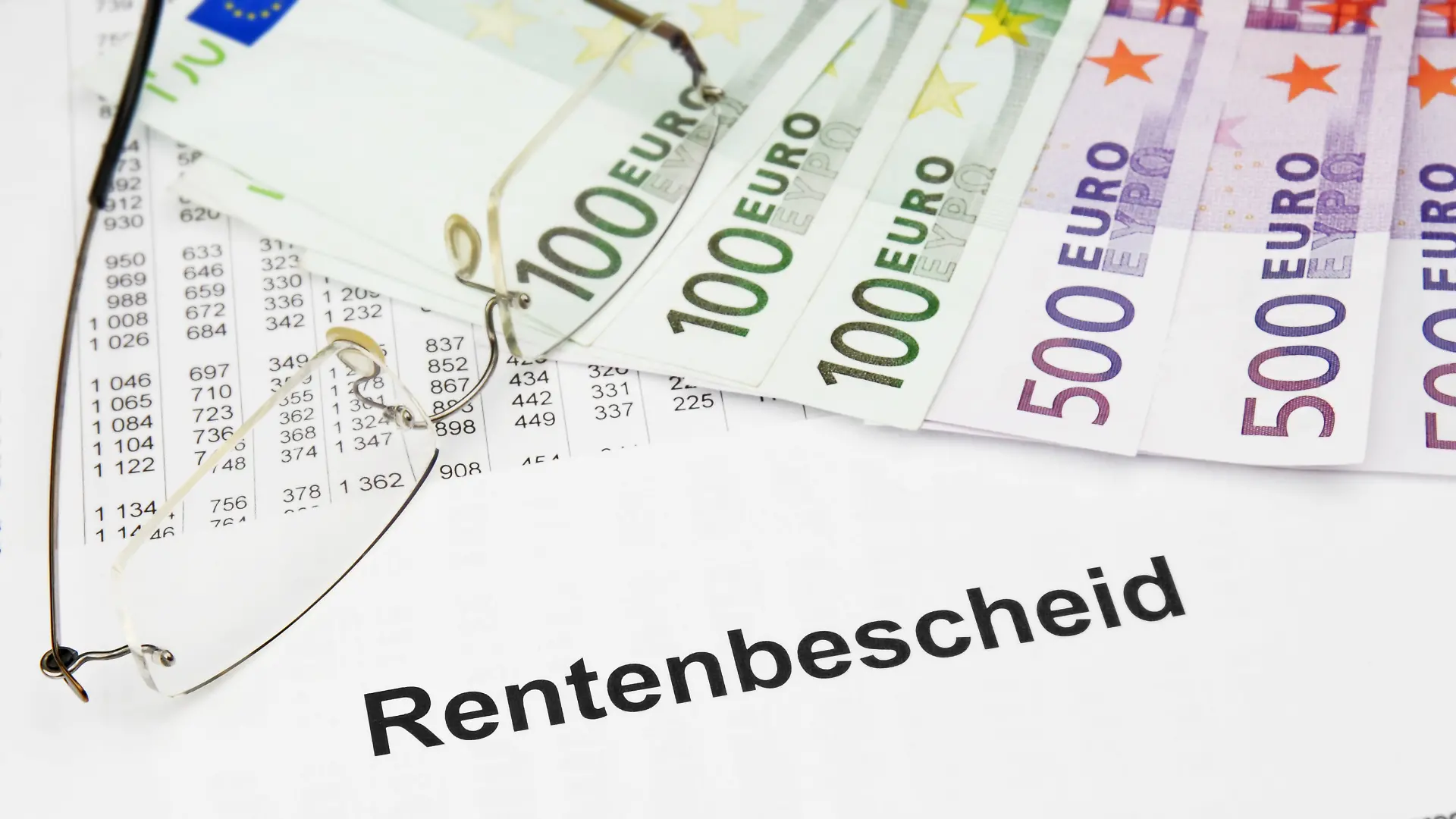 Jahrelang kassierte ein Mann die Pension seiner verstorbenen Frau. (Symbolbild)