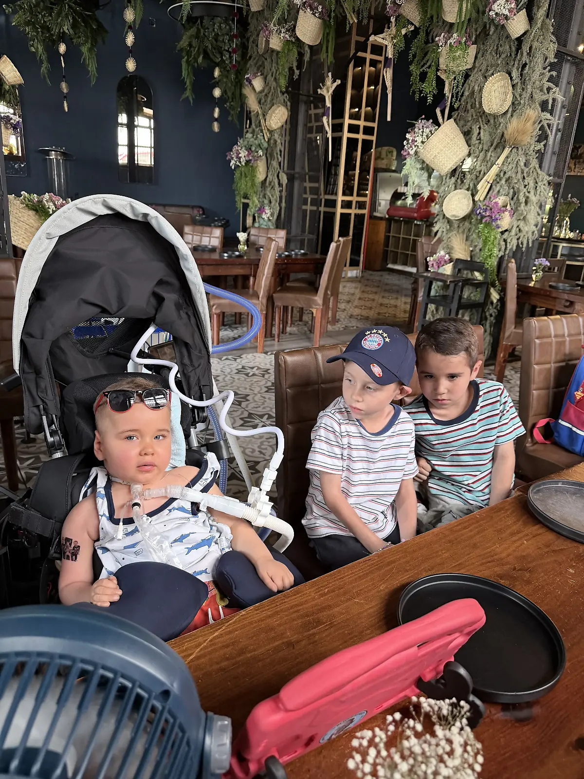 Bild zu: "Am Jahrestag von Ollis Horror-Unfall blickt Familie Staub auf das „Allerwichtigste”"