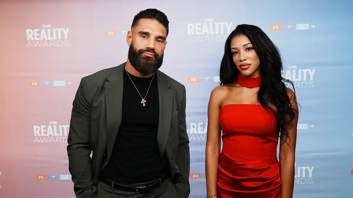 Gewinner in der Kategorie Trennung des Jahres: Aleksandar Petrovi? und  Vanessa Nwattu

+++ Die Verwendung des sendungsbezogenen Materials ist nur mit dem Hinweis und Verlinkung auf RTL+ gestattet. +++