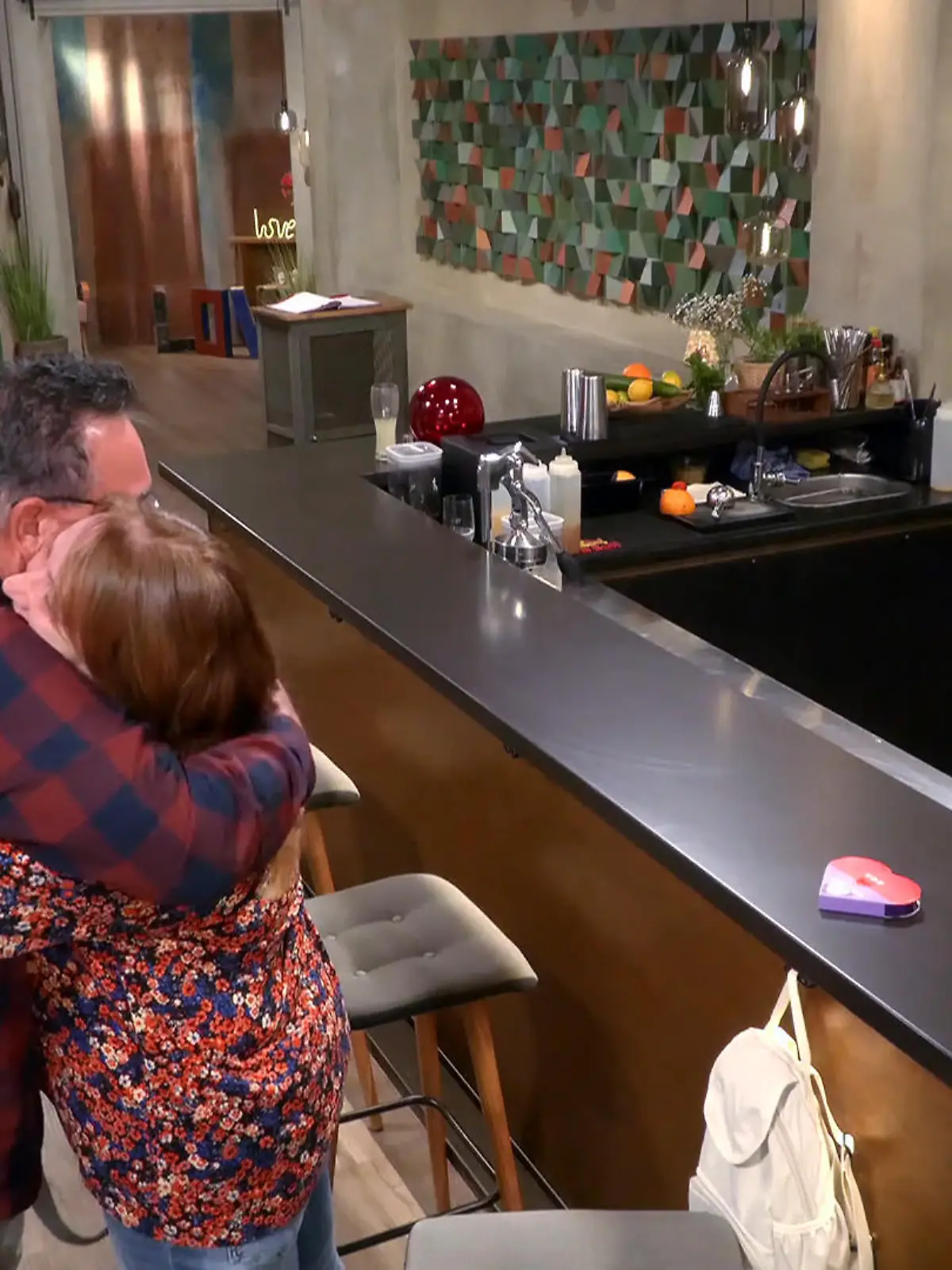 Bild zu: "Ute hofft auf Detlev – und dann steht er wirklich vor ihr"