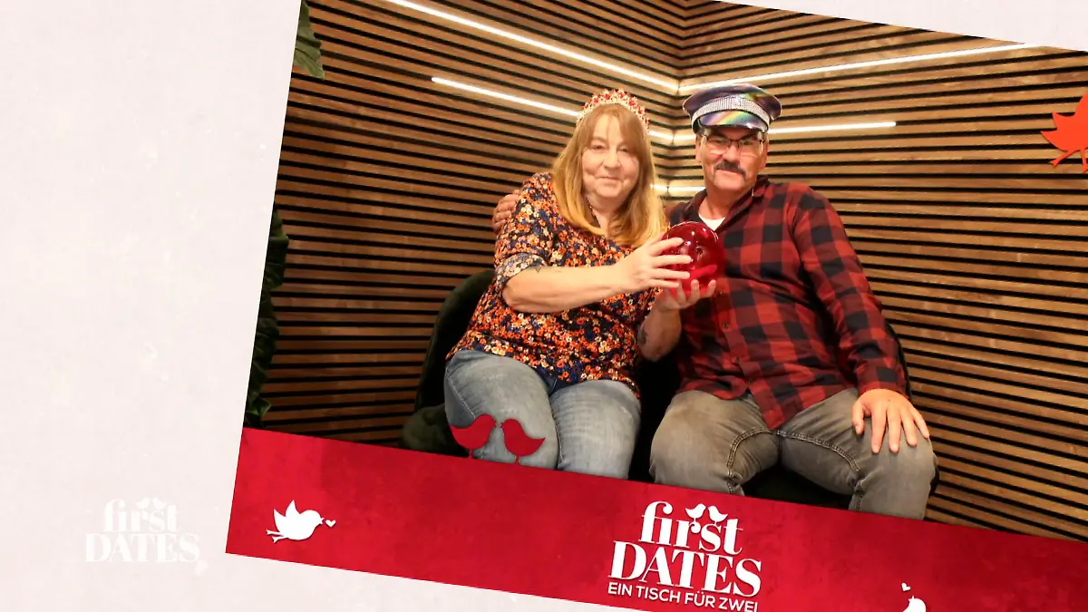 Ute ist völlig aus dem Häuschen, dass Detlev wirklich vor ihr sitzt 'Meine Königin''