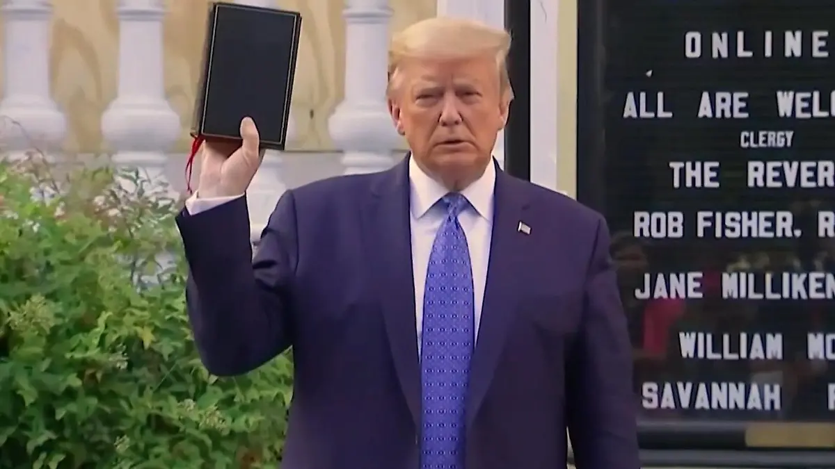 Papst Leo giftet gegen Donald Trump – Schlagabtausch geht in nächste Runde! Warnung vor US-Präsidenten