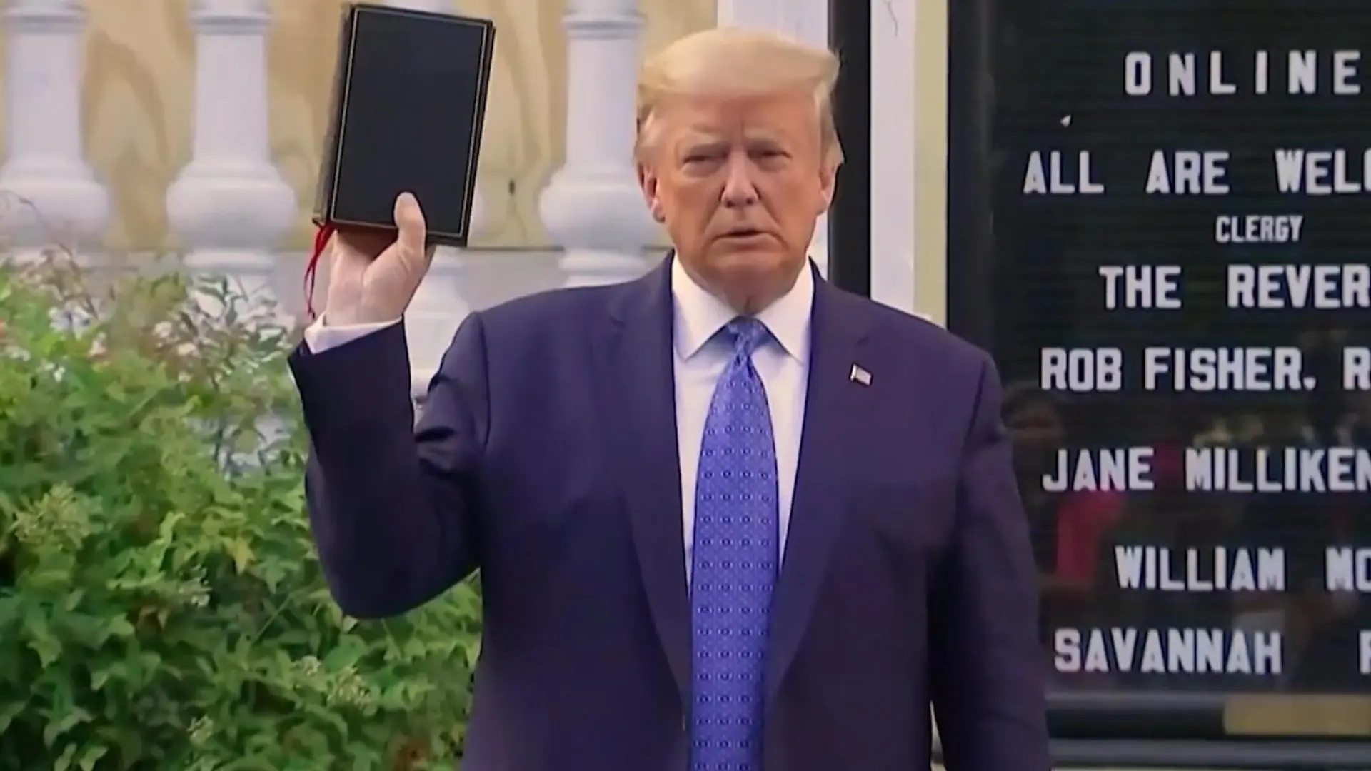 Papst Leo giftet gegen Donald Trump – Schlagabtausch geht in nächste Runde! Warnung vor US-Präsidenten