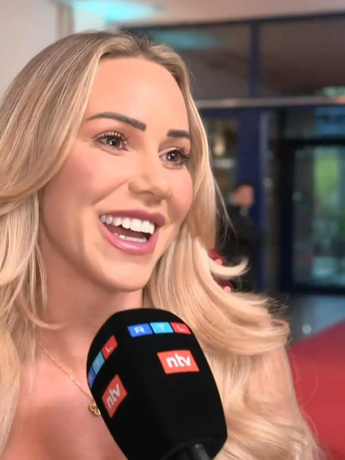 Bild zu: "Neue Liebe mit Fußballer: Vanessa Mariposa wollte Beziehung gar nicht öffentlich machen"