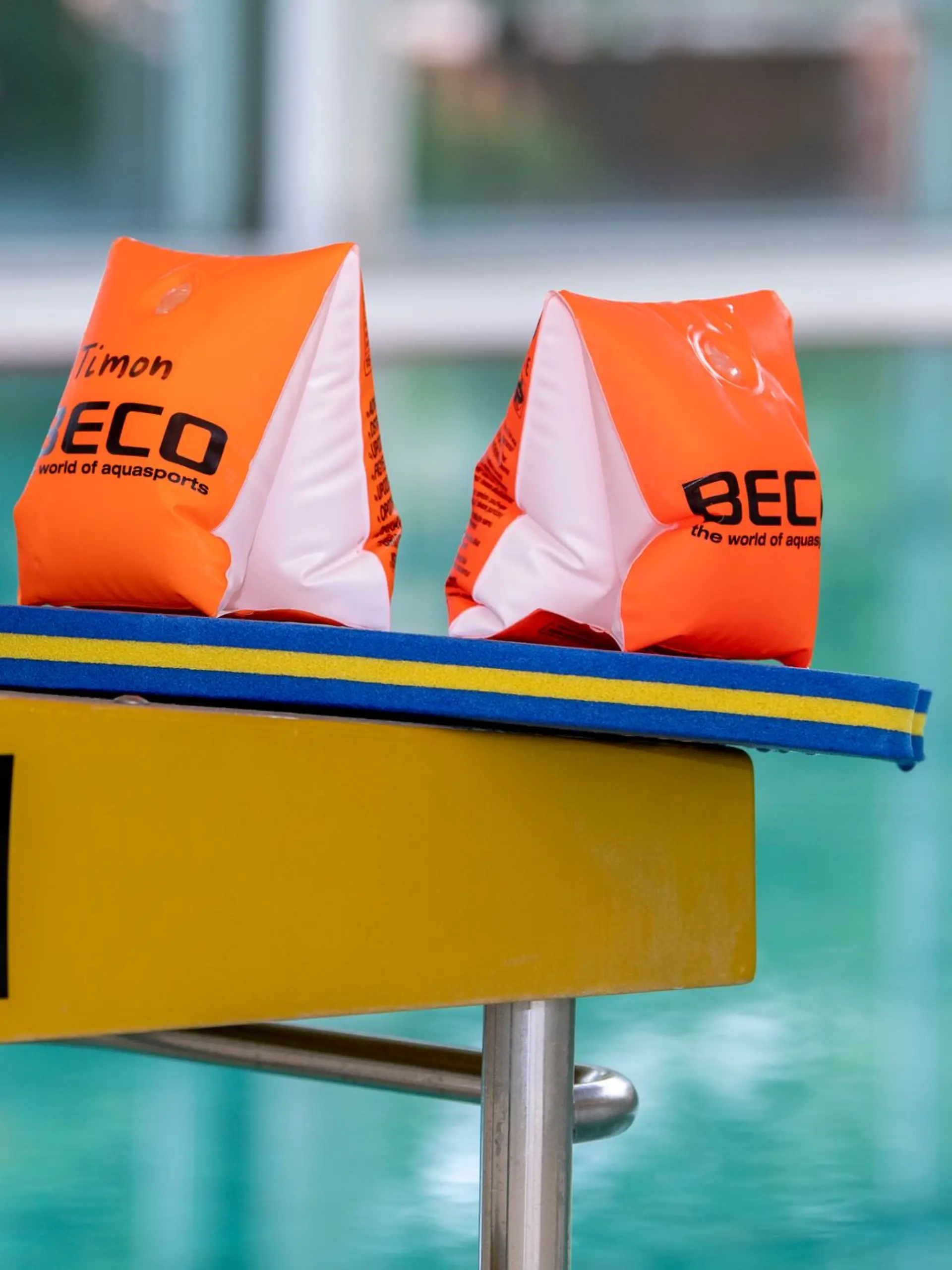 Bild zu: "Schwimmbad greift durch! Schwimmflügel-Pflicht für alle Nichtschwimmer"