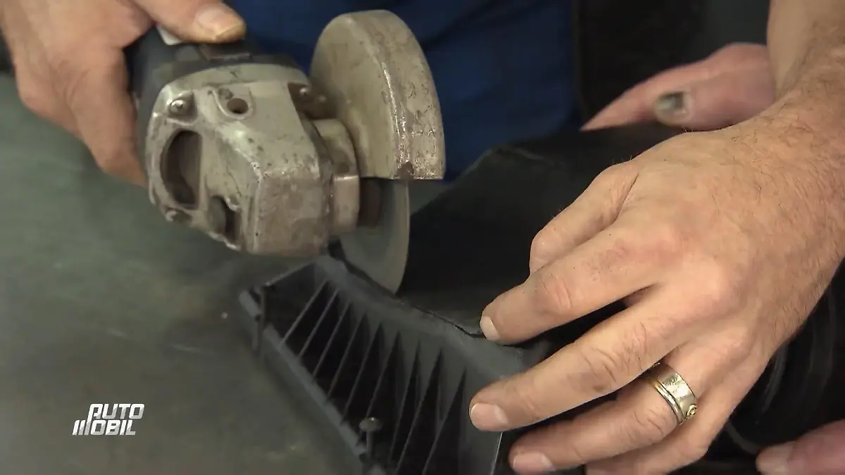 Der Luftfilterkasten wird kurzerhand umgebaut Fehler gefunden?