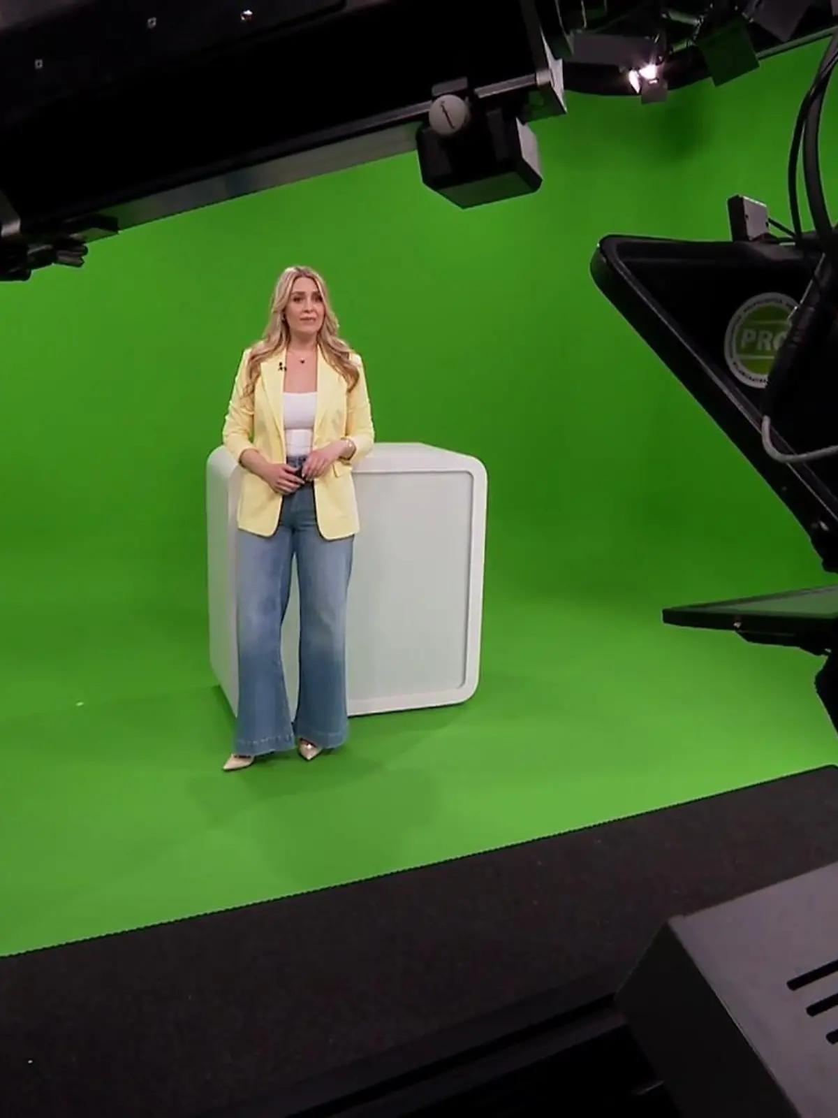 Bild zu: "Anne Tafferner - Moderatorin bei RTL WEST"