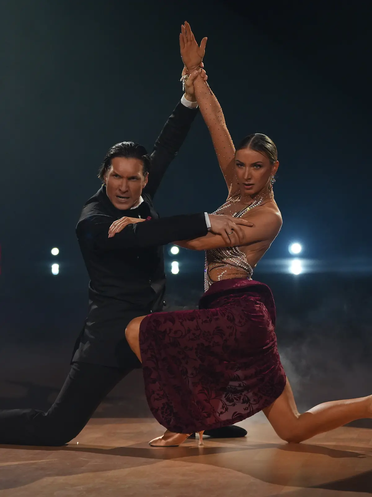 Bild zu: "Endlich 30 Punkte! Anna-Carina Woitschack und Evgeny Vinokurov außer Rand und Band"