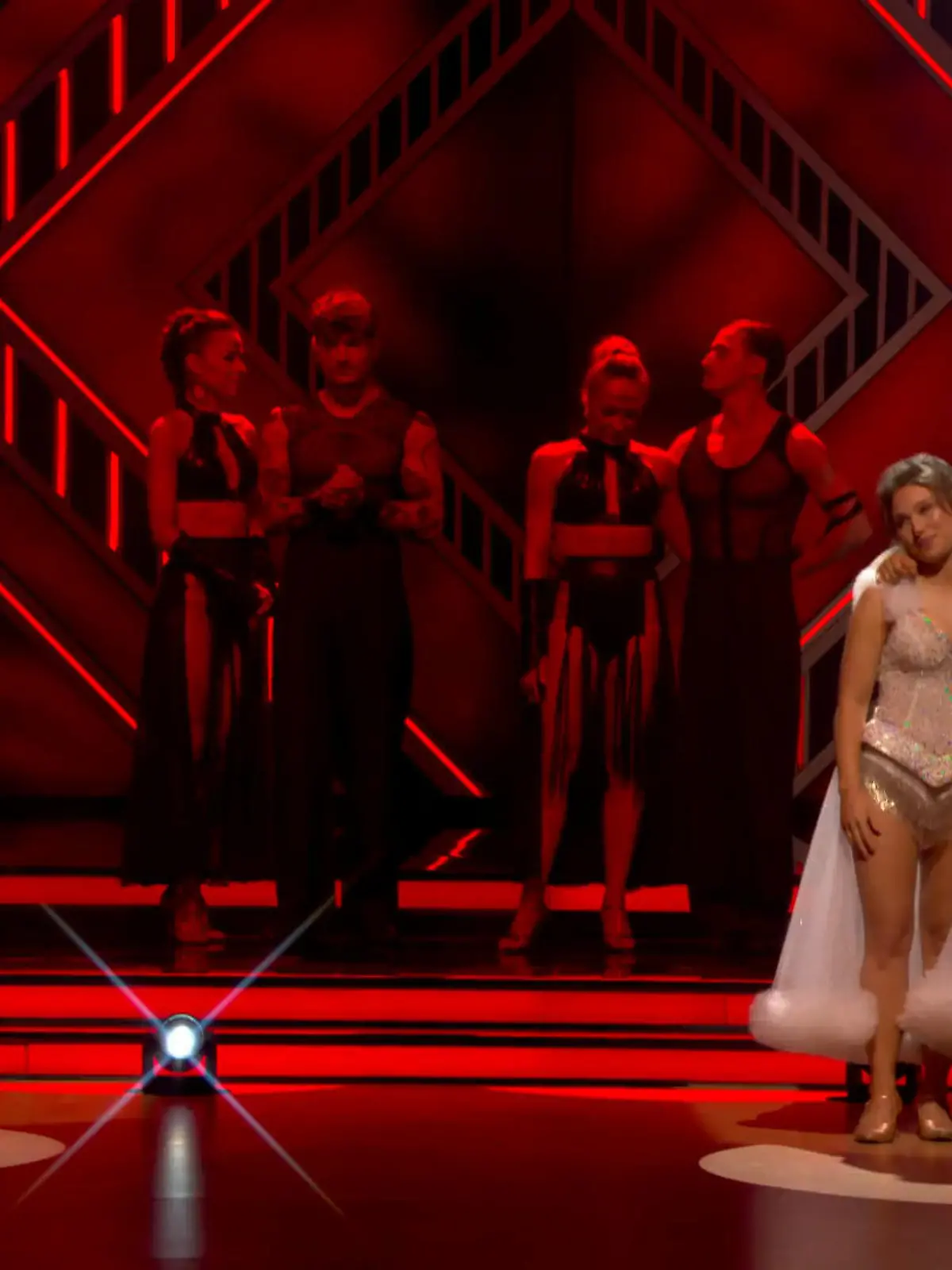 Bild zu: "Wen sehen wir in Folge 7 wieder?"