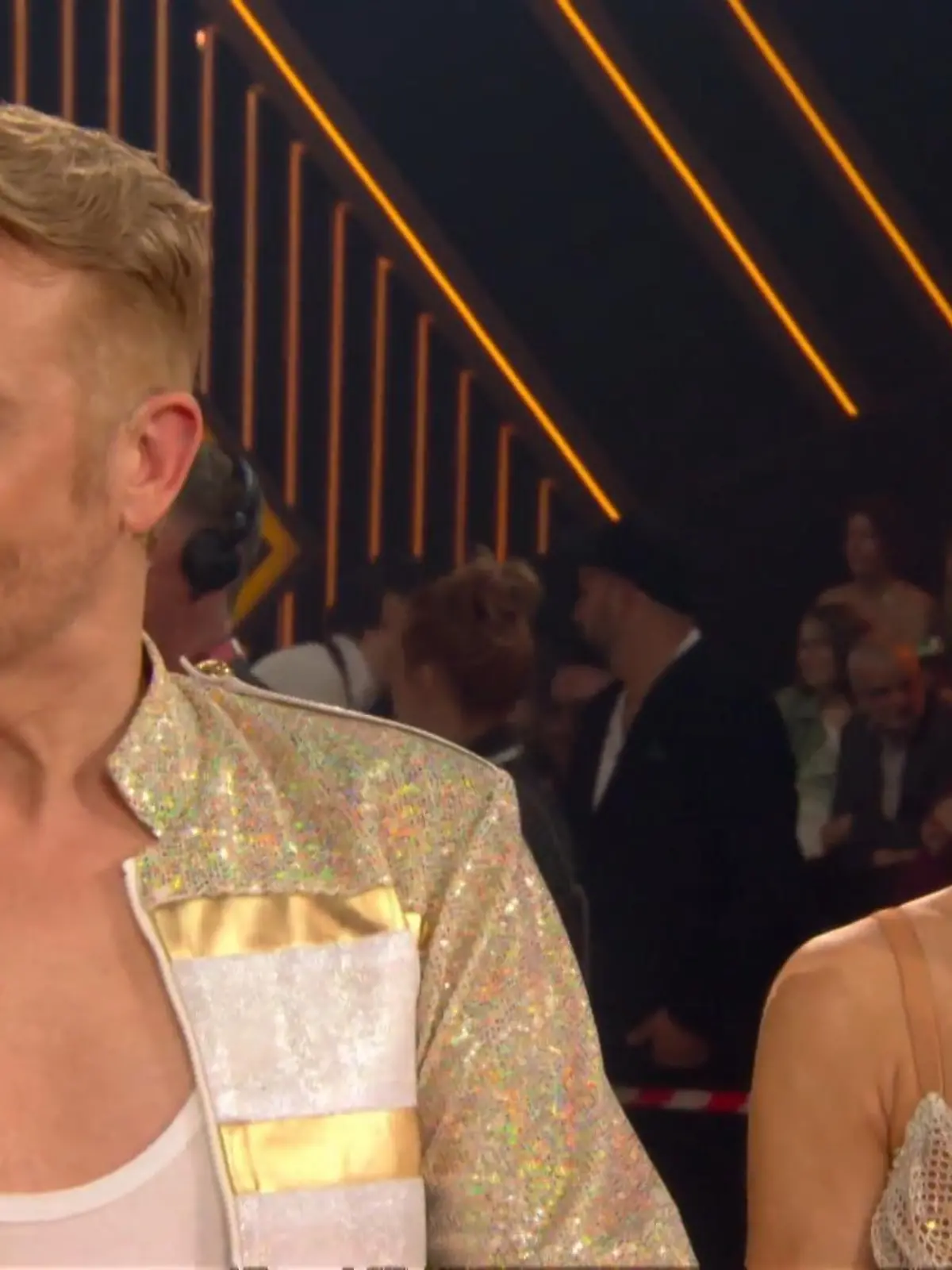 Bild zu: "Wie geht es ihm nach der blutigen Verletzung?"