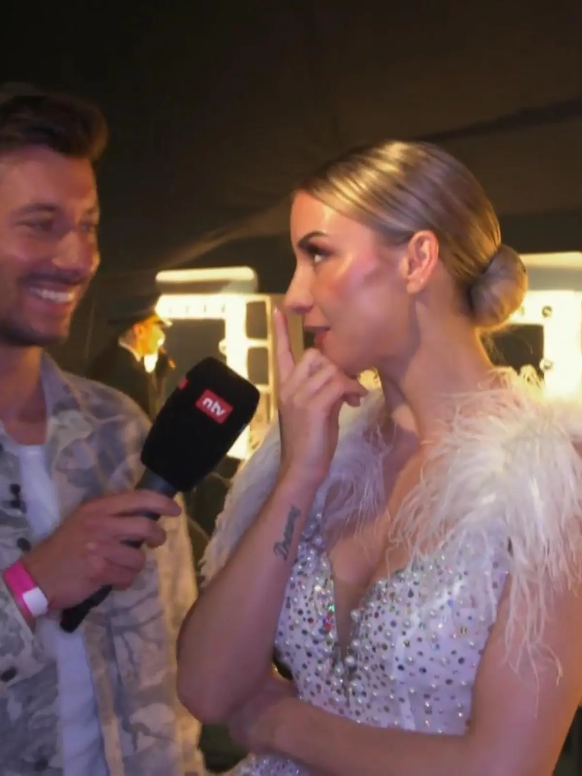 Bild zu: "DAS ist in der “Let’s Dance”-Sky-Lounge strikt verboten"