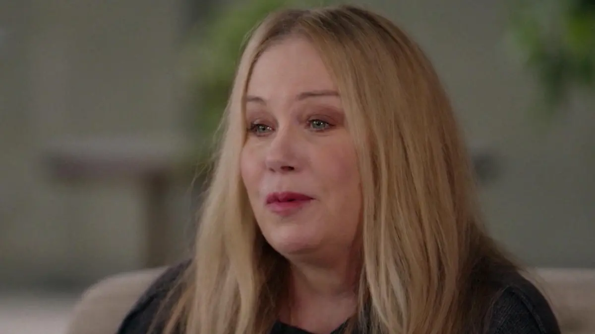 Große Sorge um Hollywood-Star! Schauspielerin seit Wochen im Krankenhaus Christina Applegate hat Multiple Sklerose